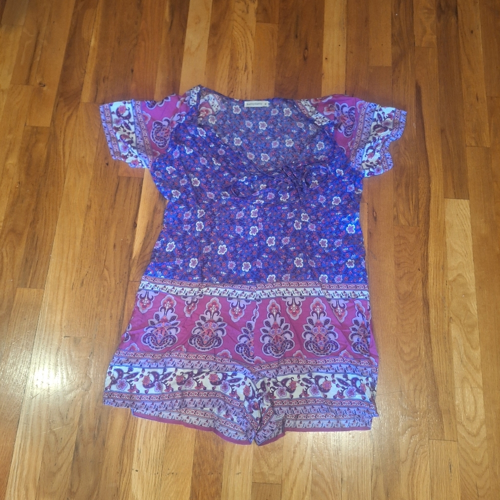 Womens RusttyDustty Romper Size Medium.